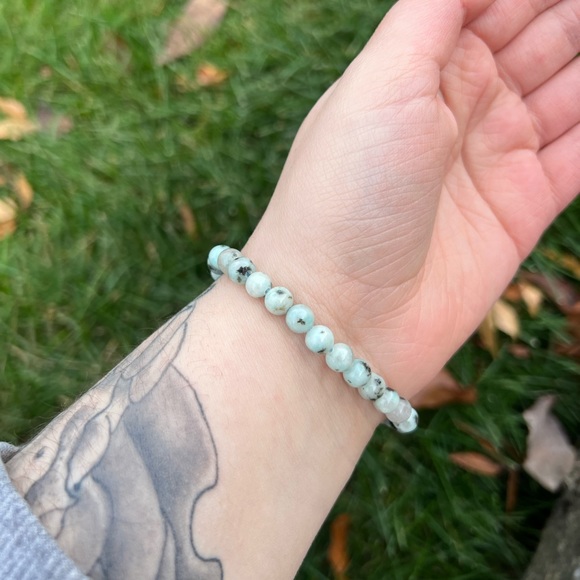 Kiwi Jasper Crystal Bracelets - Picture 2 of 4